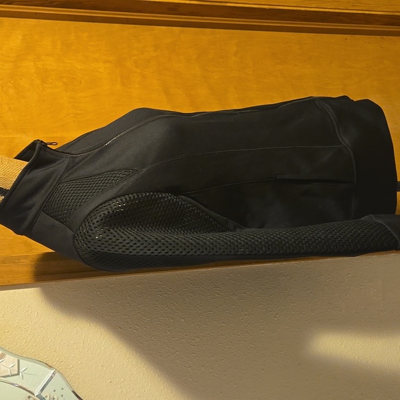 90 Degree By Reflex Women's Black Jacket With Cool Netting Cut Outs - Picture 4 of 7